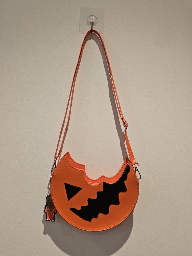 Pumpkin Purse w/ Keychain