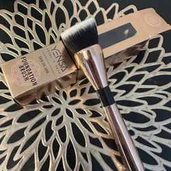 YENSA color + face SKIN ON SKIN FOUNDATION BRUSH