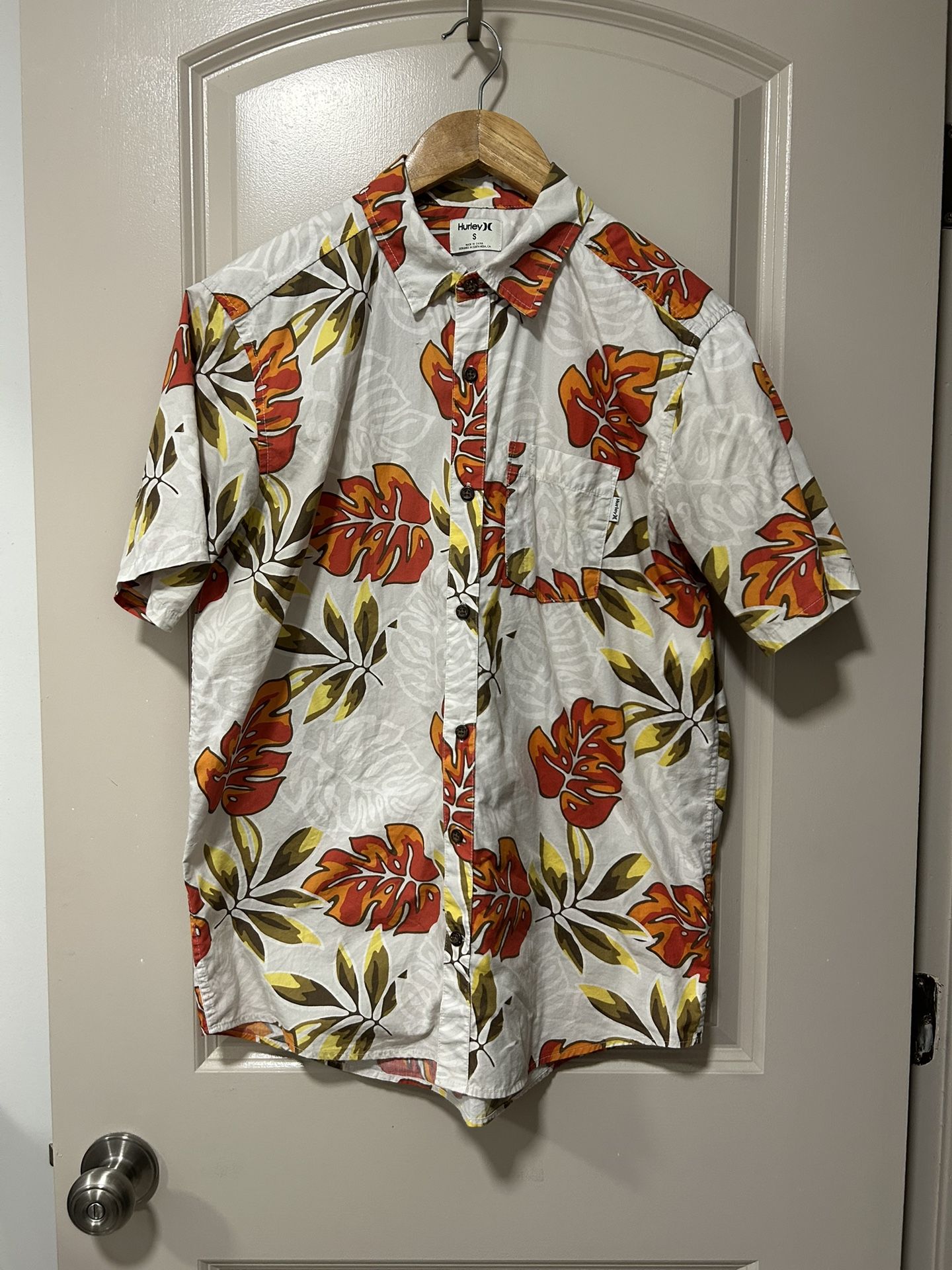 Hurley Aloha Shirts Small