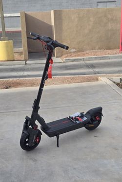BRAND NEW‼️ SEGWAY MAX G3‼️ Electric Scooter, w/ 50 miles Max Range‼️ & 28 mph Max Speed‼️