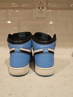 Air Jordan 1 Retro High OG UNC