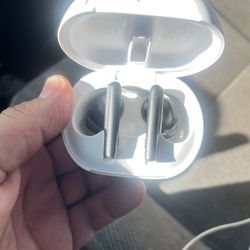 Poly Earbuds 