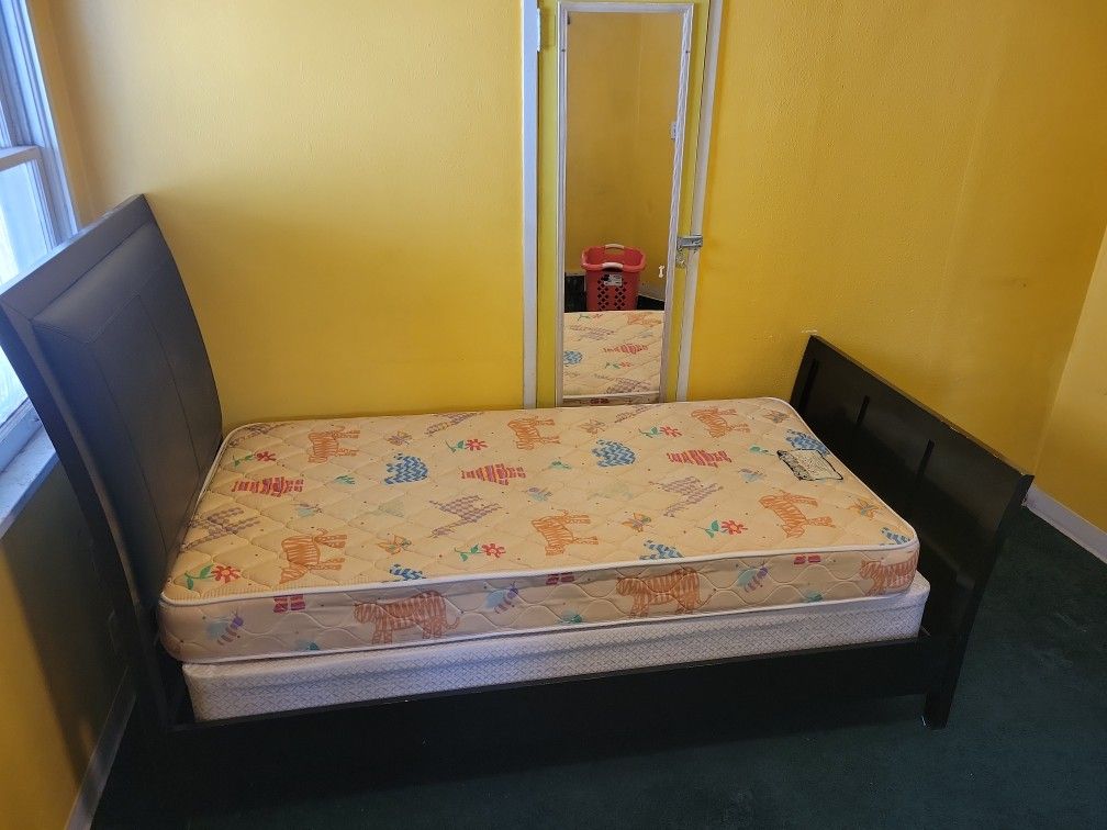 Twin Bed