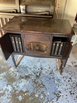 Brunswick Record Player With Cabinet