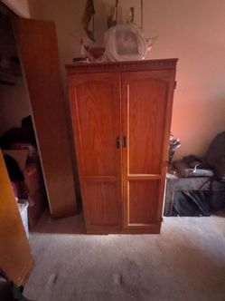 Approx 5 foot tall  by 2 1/2 feet wide by  40 inches long door work station