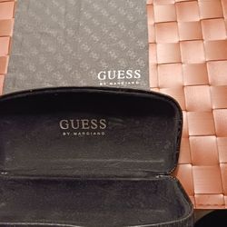 Guess Sunglass & Glasses Case With Cloth
