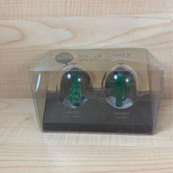 Qualy Winter Summer Salt & Pepper Shaker Set with Tray Plastic Seasons Theme