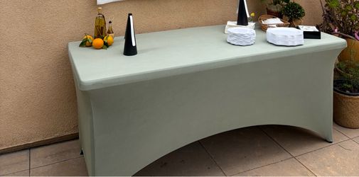 Table cloth for 6’ table