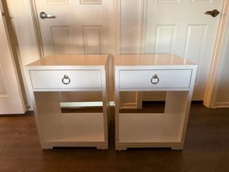 Nightstands / Bedside Tables