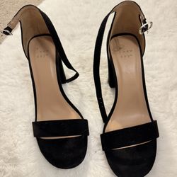 Black Faux Suede Heels Size 7.5