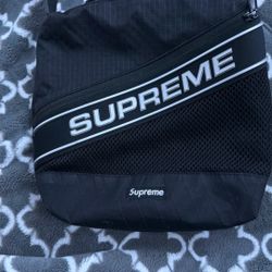 supreme shoulder bag