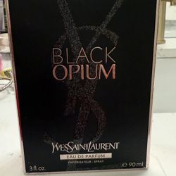 Yves Saint Laurent Black Opium Parfum 