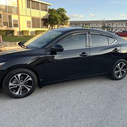 2022 Nissan Sentra SV - Like New