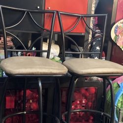 2 Bar Chairs, Counter Height Chairs, Kitchen Island Chairs $30 Both