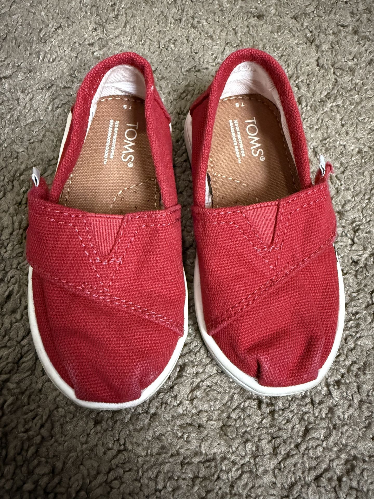 Toddler Tom’s size 5