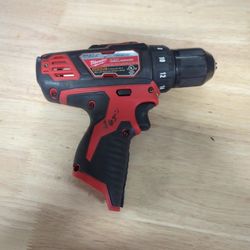 Milwaukee
M12 12V Lithium-Ion Cordless 3/8 in. Drill/Driver (Tool-Only)