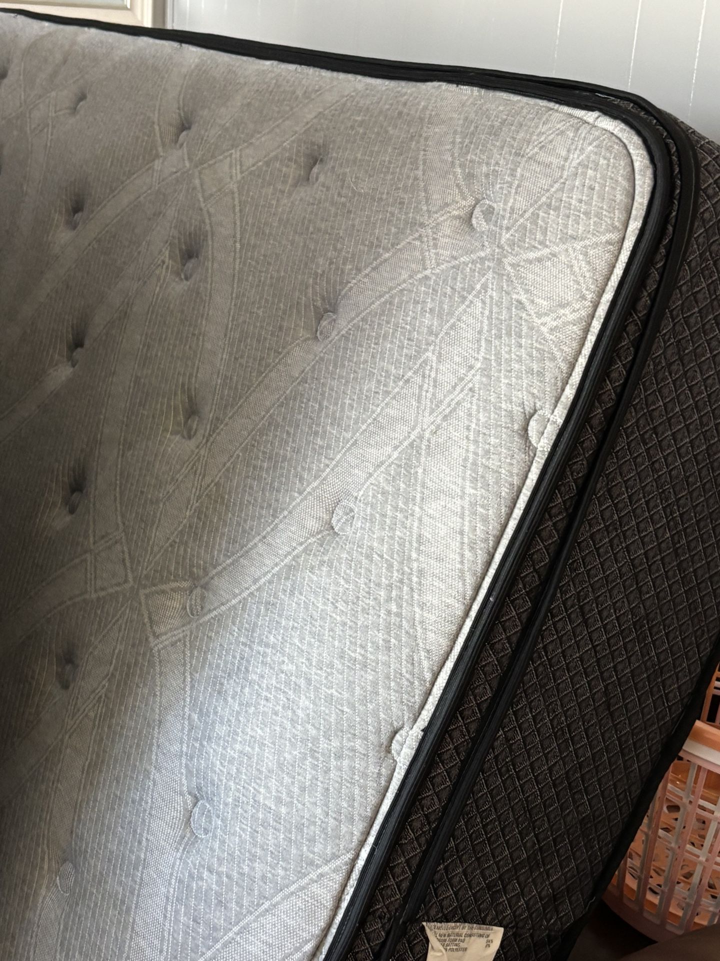 FREE FULL SIZE MATTRESS