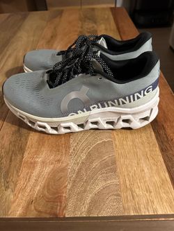 On Running Cloudmonster Running Shoes