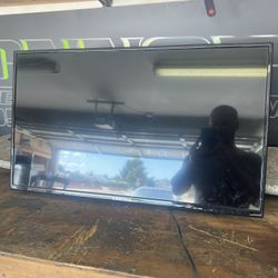 32” Element Flat Screen Tv 