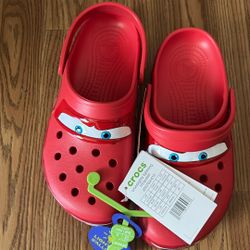 Lightening McQueen Crocs Size 7 Men’s 