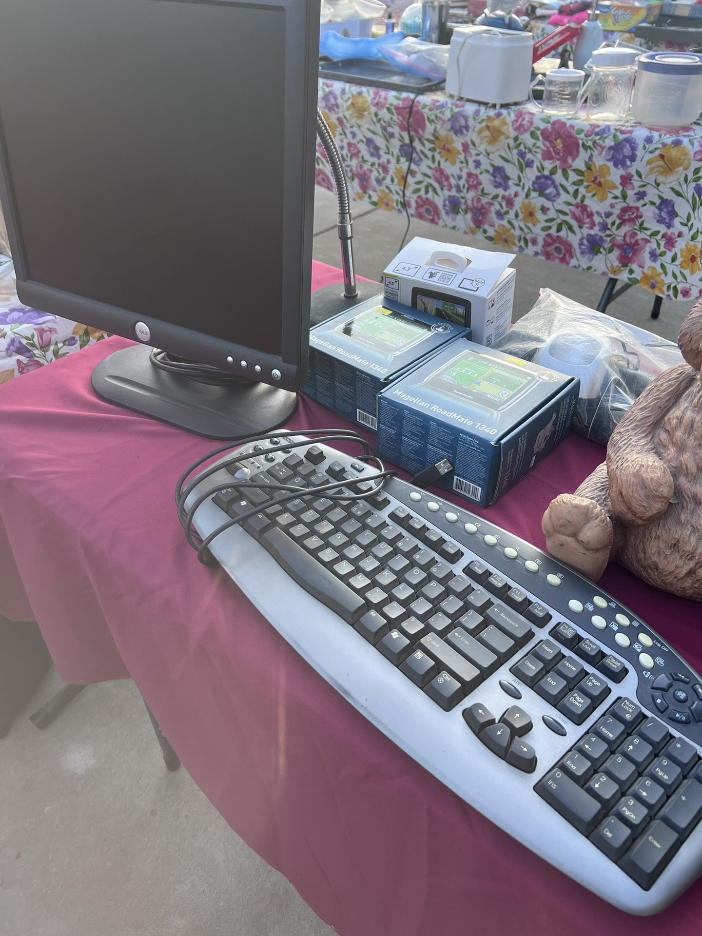 Monitor and keyboard