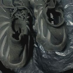 Yezzy Adidas Sneakers 