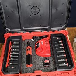 Milwaukee Packout With Tools