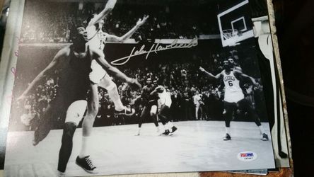 SIGNED BOSTON CELTICS LEGEND JOHN HAVLICEK B & W PHOTO