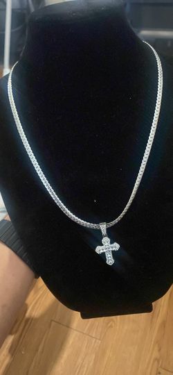 Stainless steel necklaces 25$ each pick up only in Edinburg 2 for 35$