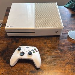 Xbox One With Controller And Cables 