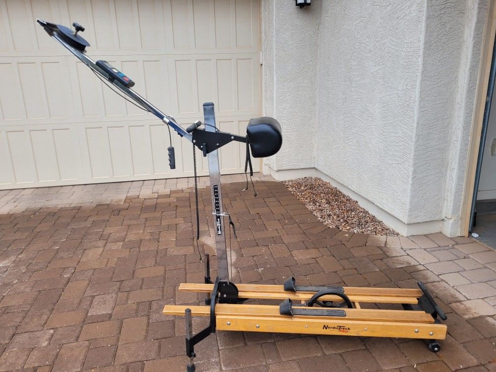 Nordictrack Pro Cross Country Fitness Ski Machine