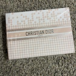 Christian Dior Luxury Fragrance Sample Set (12 x 7.5ml / 0.25 fl oz) ✨ A curated selection of iconic Dior fragrances. 📦 Brand new – sealed, never ope
