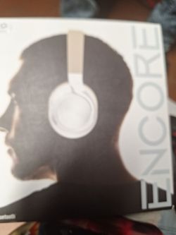 Encore noise isolating wireless headphones