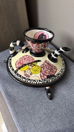 Gertie tea pot with cup lid