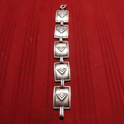 Retired  Silpada sterling silver link bracelet