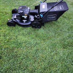 TORO SUPER RECYCLER 21 INCH SELF PROPEL MOWER! LIKE NEW! 