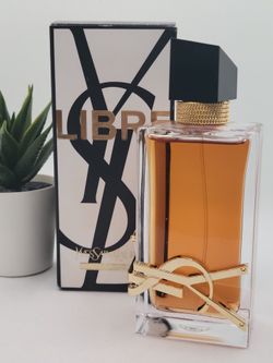 Yves Saint Laurent   

Libre Eau de Parfum Intense  

3 fl ( DAMAGED BOX, USED 5%)⭐️
