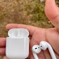 APPLE AIRPODS 2ND GENERATION 