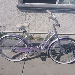 Girl's 24" Schwinn Legacy Beach Cruiser 