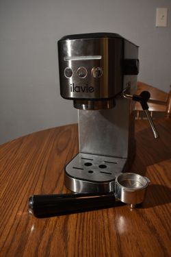 Espresso machine with steamer