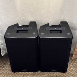 QSC K8.2 Powered Speaker Pair