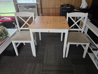 Small dinning table