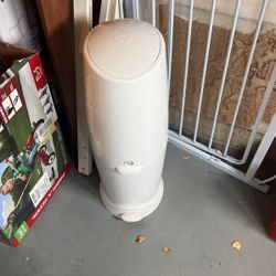 Diaper Genie 