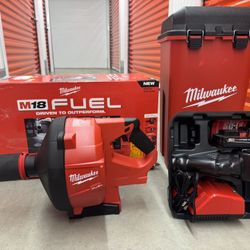 Milwaukee M18 FUEL 18-Volt Lithium-Iron Cordless Plumbing Drain Snake Auger Kit with w/ CABLE DRIVE & 5/16 in. x 35 ft. Cable With Battery And Charger