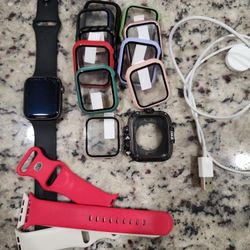 Apple Watch SE (GPS + Cellular) Aluminum