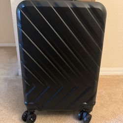 Carry On Brand New For 35$