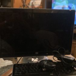 Monitor Keyboard And Mouse. Not Sure If I Have The Right Wires It Didn’t Come Any