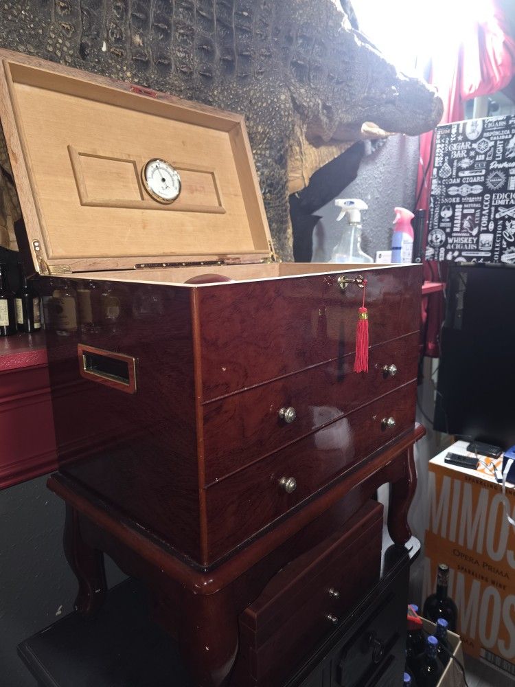 Humidor
