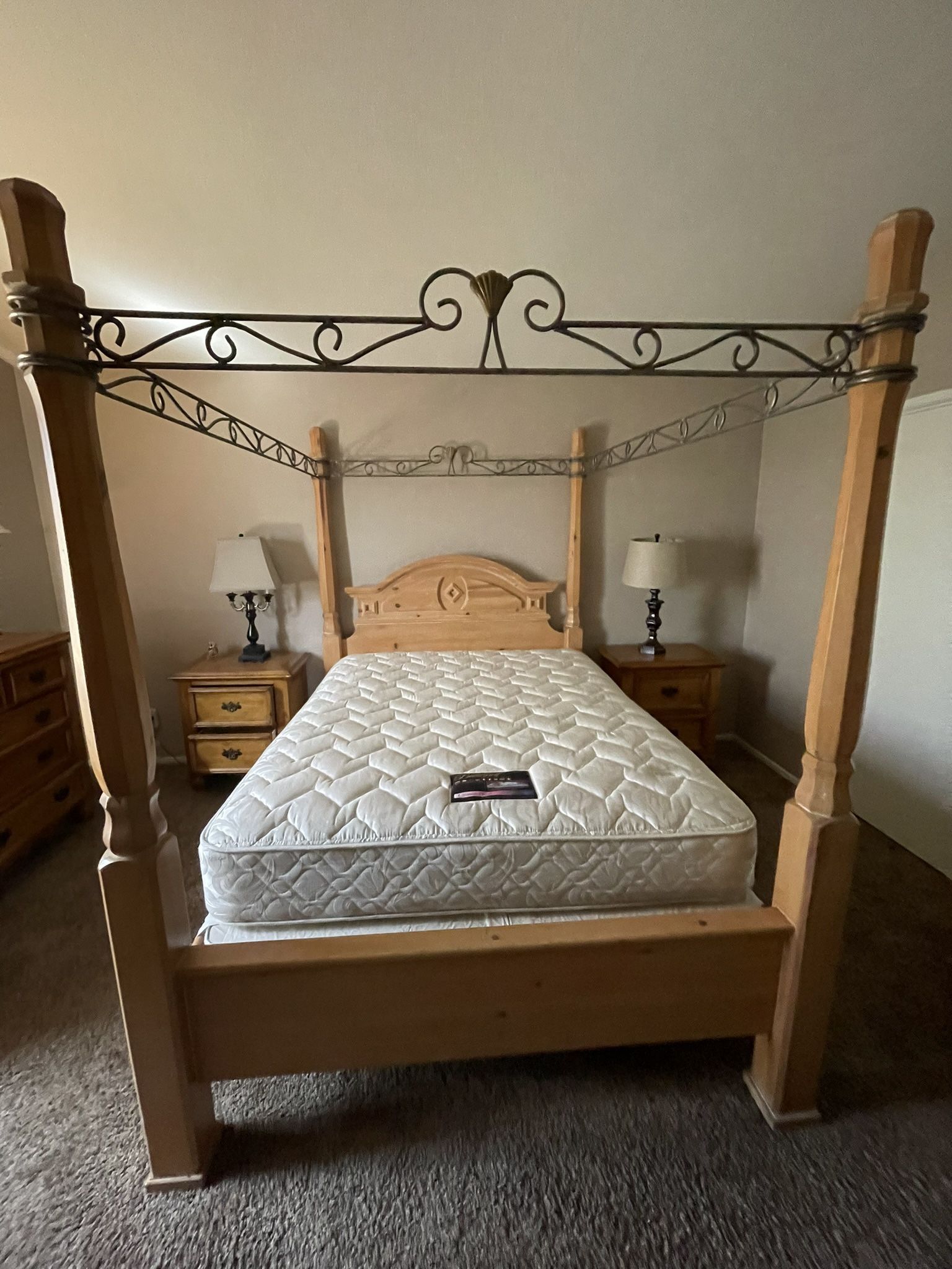 Wooden King Size Bedroom Set