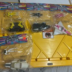 Mc Donald’s Power Rangers Vintage Toys Set Of 4